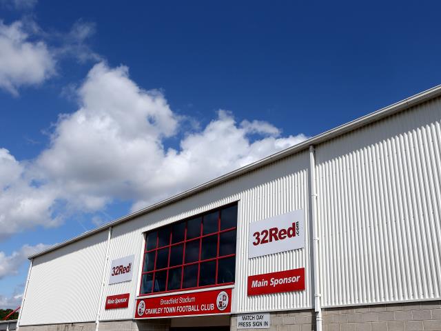 Late show earns Crawley a point against Reading