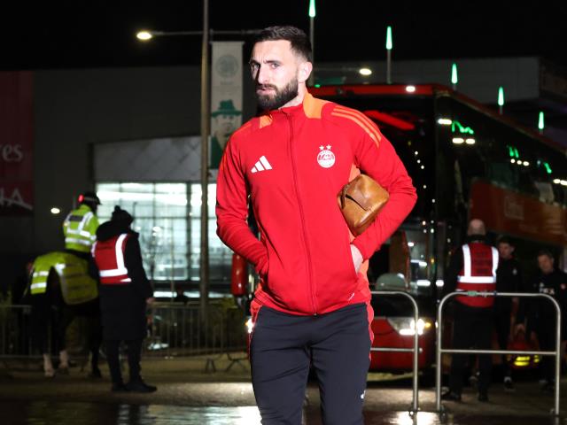 Graeme Shinnie scores on 600th appearance as Aberdeen brush aside Queen’s Park