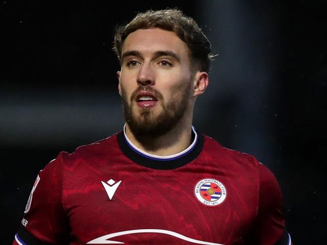 Sam Smith nets winner as Wrexham climb into top two at expense of Wycombe