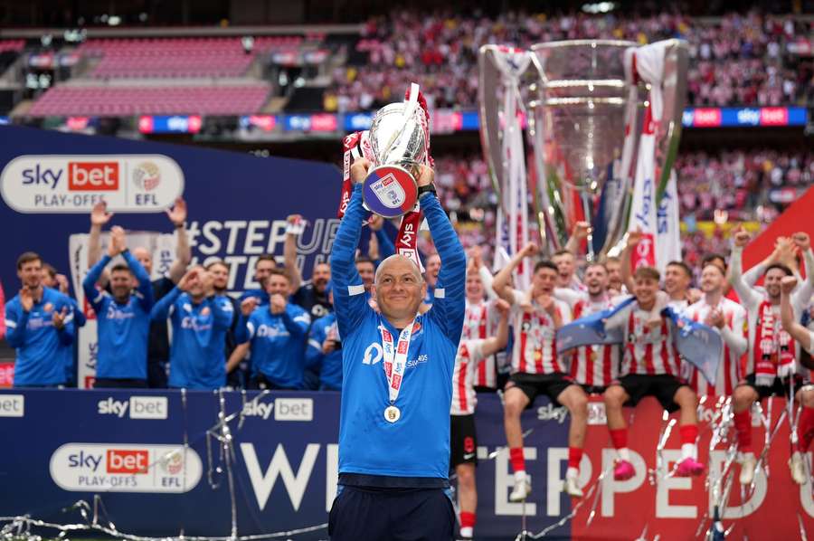 Sheffield and Sunderland set for Premier League promotion showdown