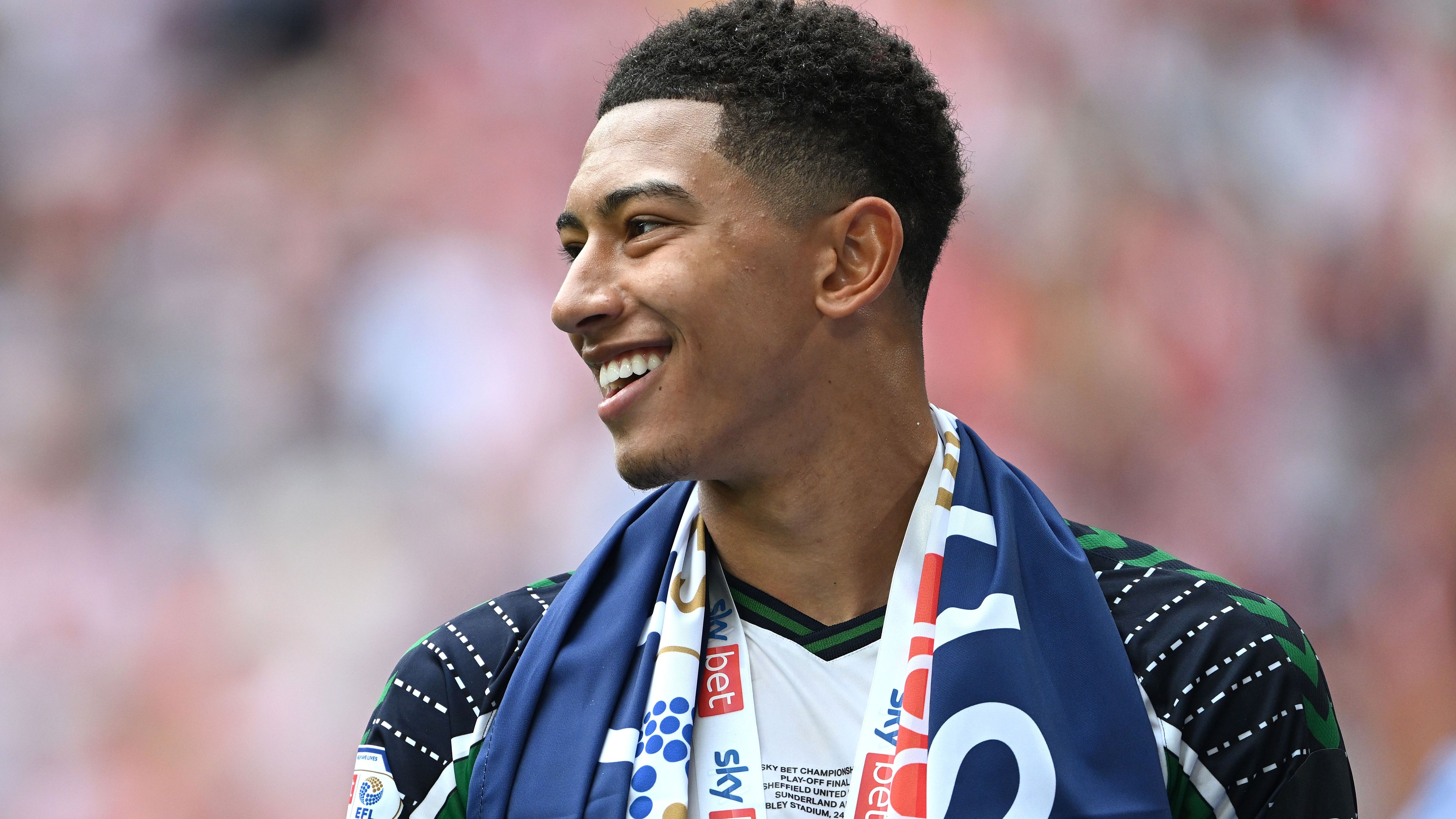 'Not a bad day' - Jordan Henderson puts aside Ajax misery to celebrate with Jobe Bellingham as Sunderland promoted back to Premier League after dramatic Championship play-off win