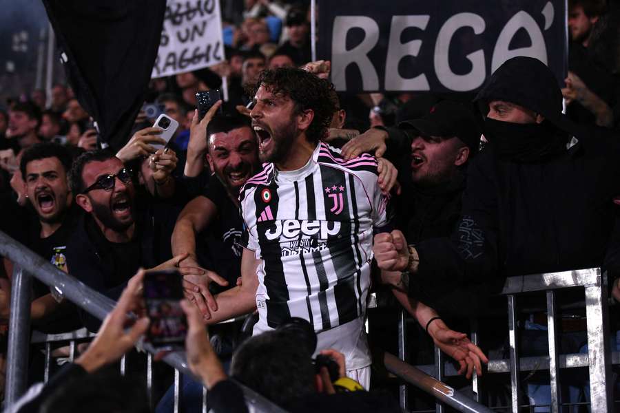 Juventus win thriller to secure Champions League qualification