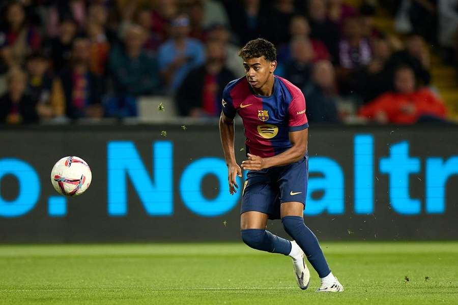 Lamine Yamal agrees new Barcelona deal