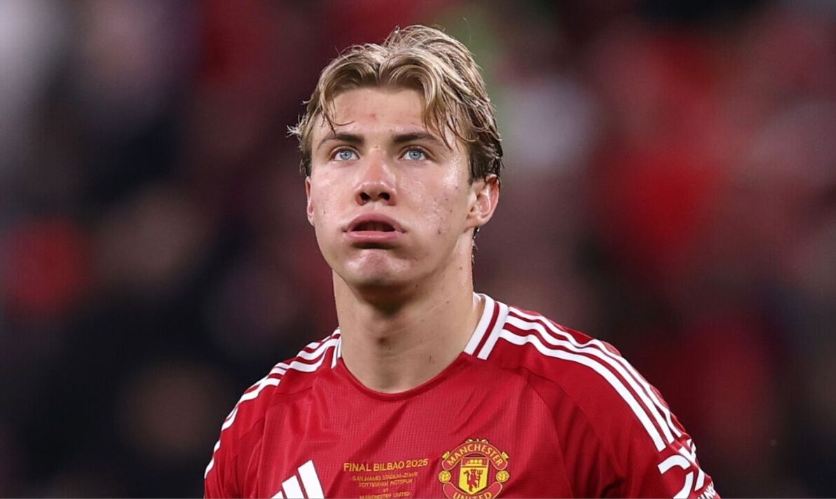 Man Utd star Rasmus Hojlund 'advancing' towards exit as agent strikes up relationship