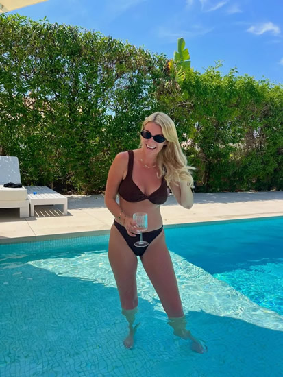 BIKINI BABE Andy Carroll’s ex Billi Mucklow takes savage swipe at star with sizzling bikini pic