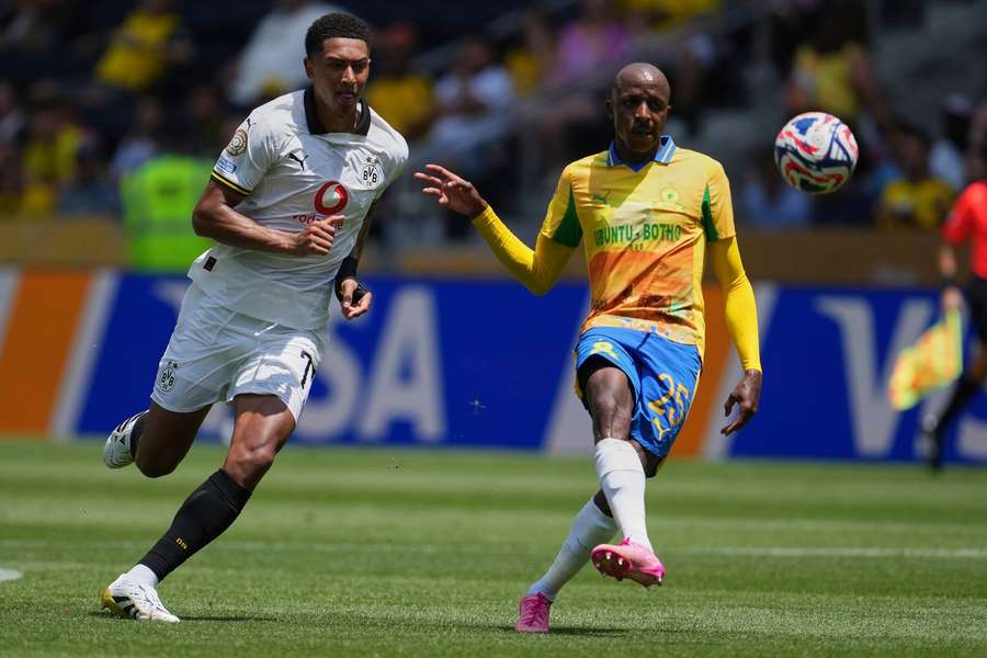 Jobe Bellingham celebrates first goal for Borussia Dortmund