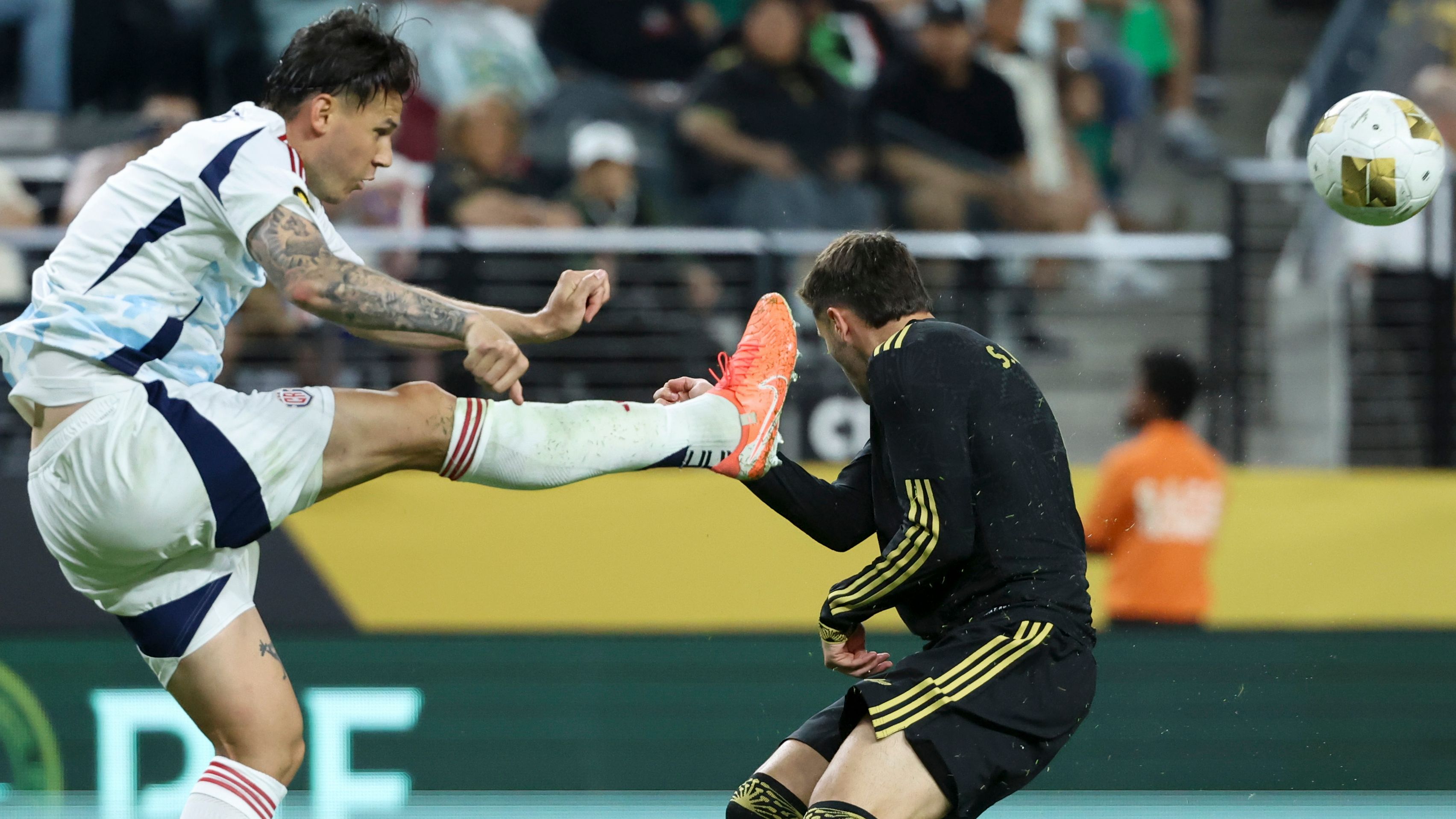 'There are people against football' - Mexico's Santiago Giménez slams referee after disallowed goal in El Tri's 0-0 draw with Costa Rica