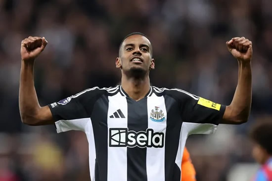 'Arsenal should break the bank for Alexander Isak from Newcastle – in recent years, they haven't wanted the Premier League badly enough' Former Gunners star explains what they need to do to finally ba