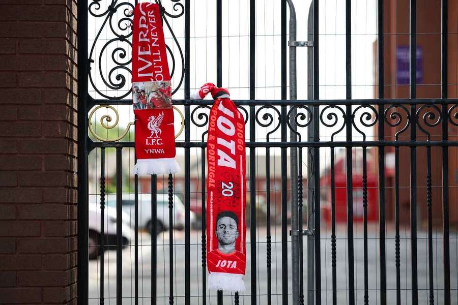 Arne Slot pens emotional message after Diogo Jota's tragic passing