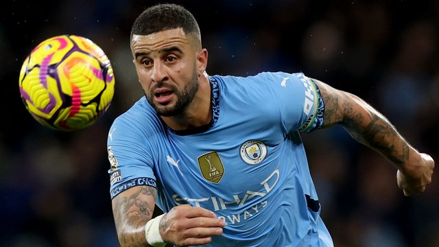 Kyle Walker closes in on shock Burnley transfer as defender undergoes medical before expected Manchester City exit