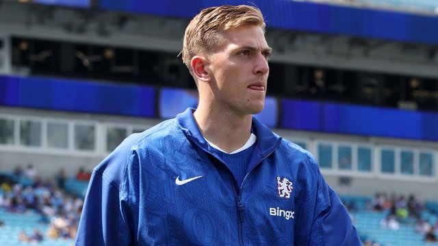 'Fizz the team up!' - Chelsea's transfer policy defended by club legend Gary Cahill after buying 'talented' Liam Delap for £30m