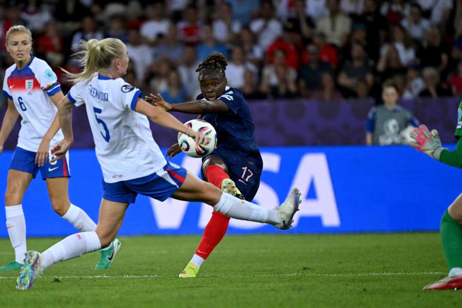 France hold off England fightback to open EURO 2025 with win