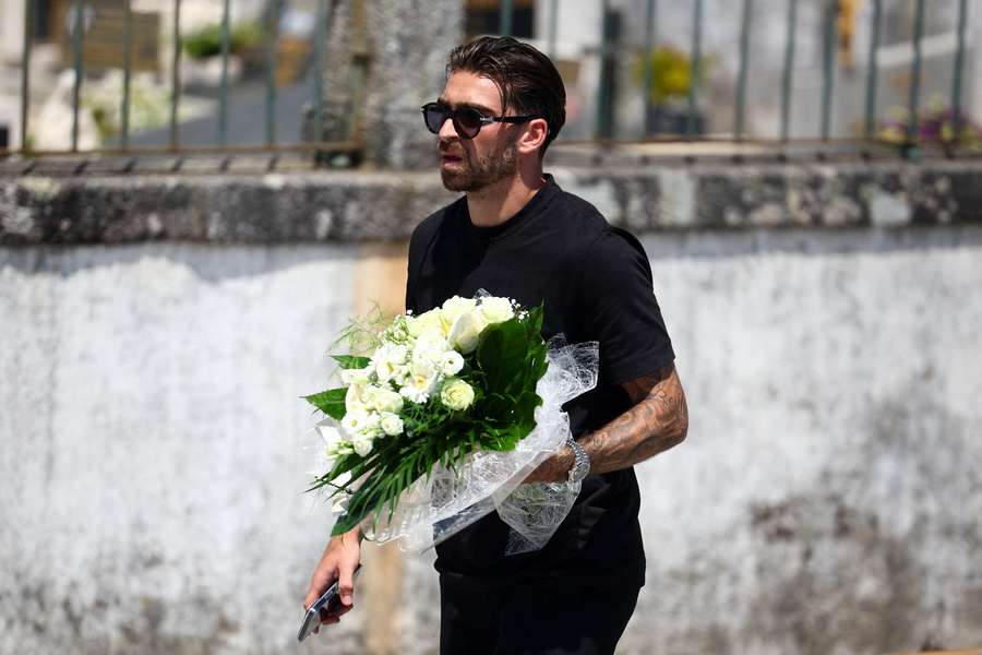 Liverpool squad gathers in Jota’s hometown before funeral