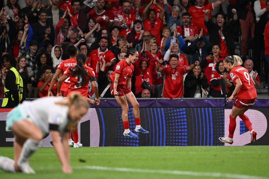 Switzerland keep EURO 2025 hopes alive with win over Iceland