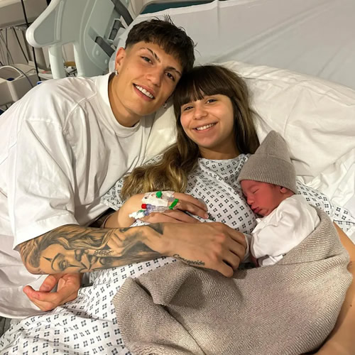 GARN THEIR SEPARATE WAYS Alejandro Garnacho appears to split with girlfriend and mum to one-year-old son as she unfollows him on Instagram