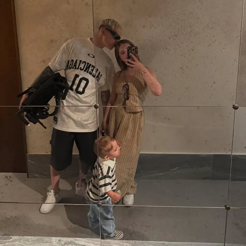 GARN THEIR SEPARATE WAYS Alejandro Garnacho appears to split with girlfriend and mum to one-year-old son as she unfollows him on Instagram