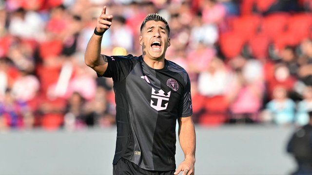 Luis Suarez shares reunion with former Liverpool star Fernando Torres during Inter Miami training visit