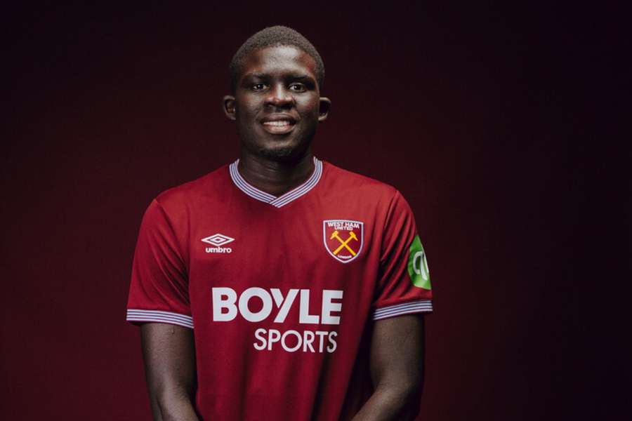 DONE DEAL: West Ham announce signing of Senegal international Diouf