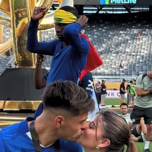 Daily Laugh - Arne Slot and Alexander Isak spotted at Coldplay concert…