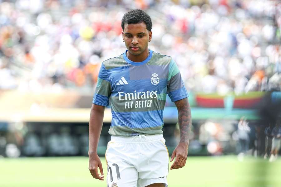 Barcelona eye Real Madrid forward before Rashford loan deal