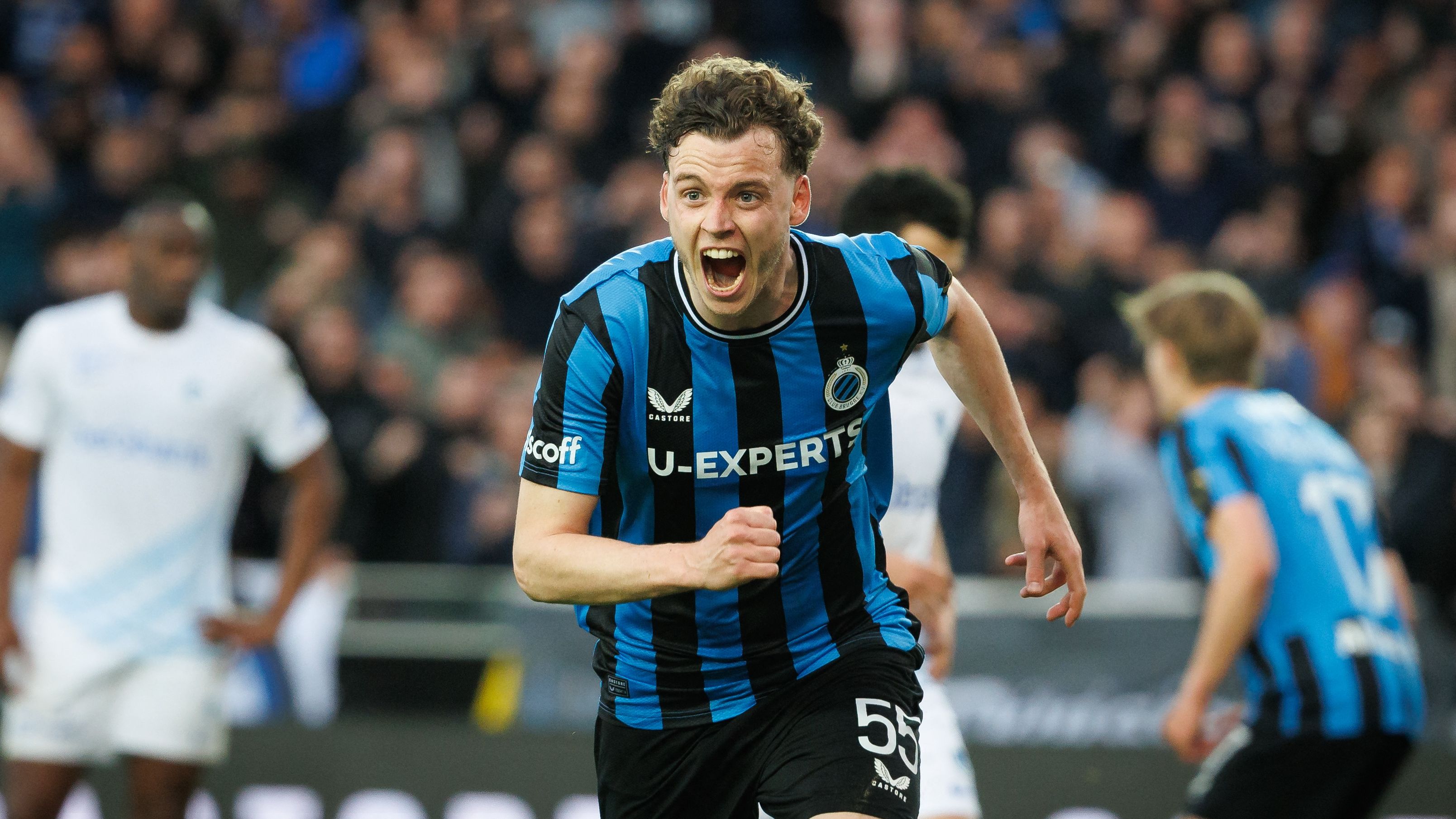 AC Milan reach Pervis Estupinan agreement! Serie A giants agree €19m deal to land Brighton left-back this summer