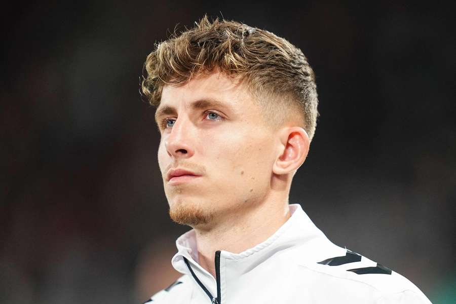 Jesper Lindstrom joins Wolfsburg on loan from Napoli