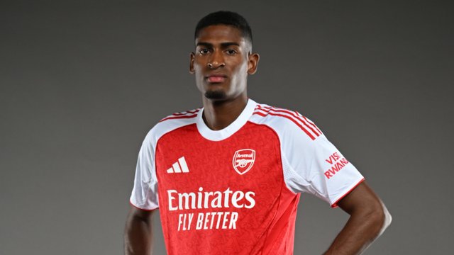 'Couldn’t let it pass me by' - Cristhian Mosquera reveals what he will bring to Arsenal after €20m transfer from Valencia is finally confirmed