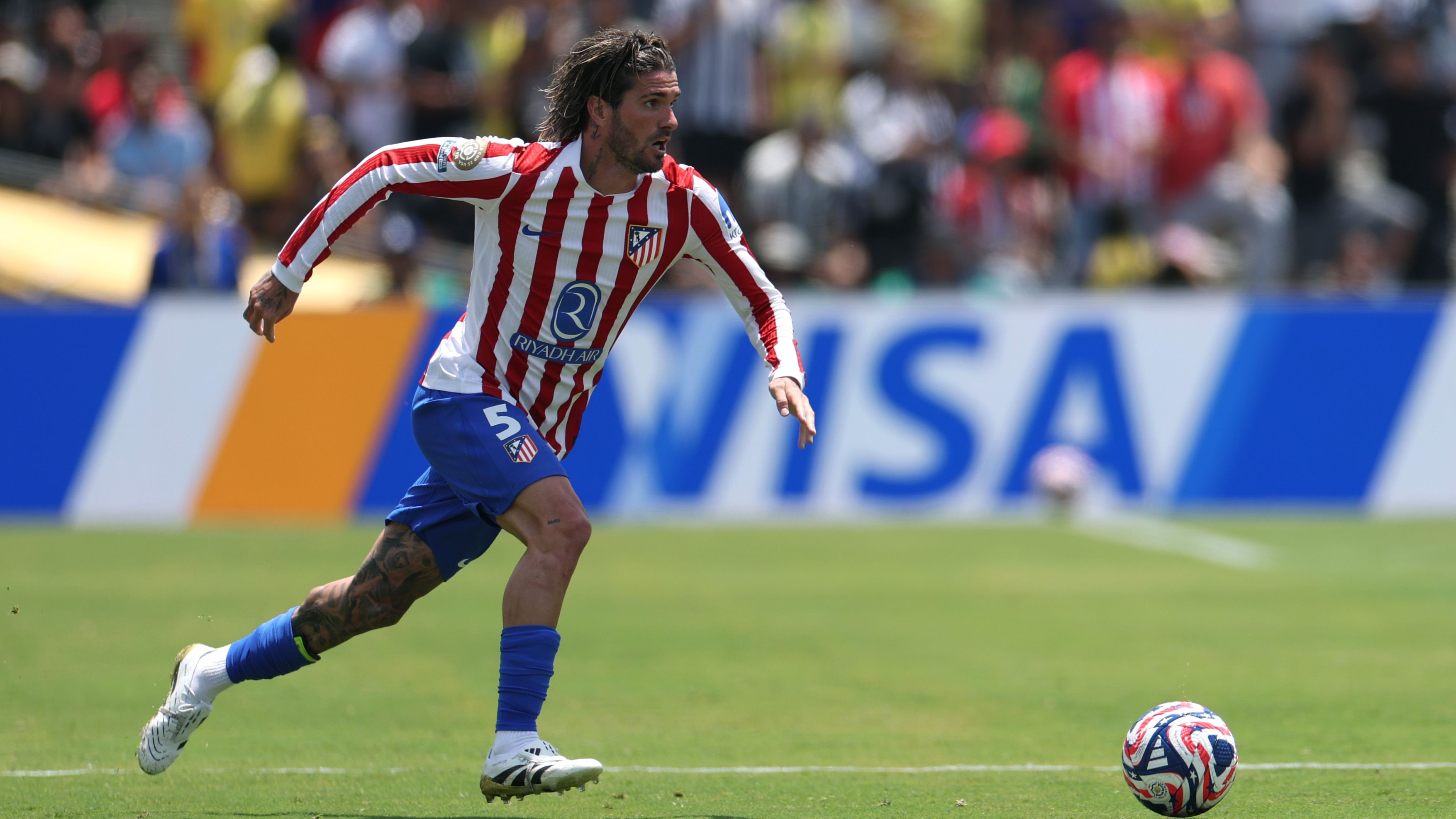 'Is he thinking about leaving the national team?' - Rodrigo De Paul’s move to Inter Miami less than a year before the World Cup sparks criticism within Argentina media