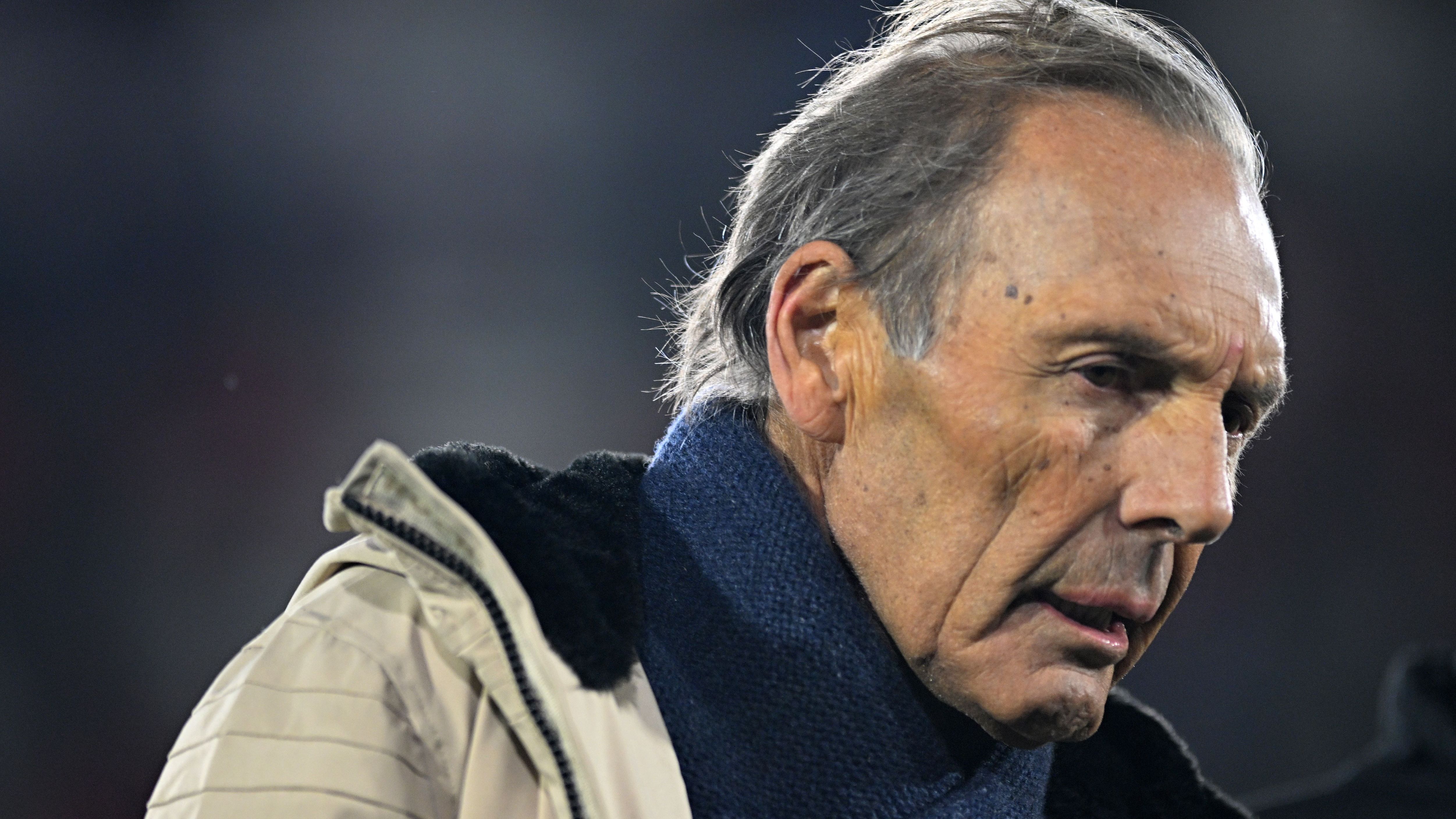 Muddled tactics mark Boca Juniors' historic 11-match winless streak, with marquee names Edinson Cavani and Leandro Paredes struggling to make an impact