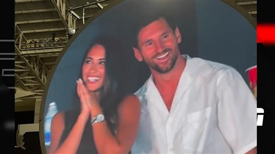 Lionel Messi and wife caught on Coldplay 'kiss cam'