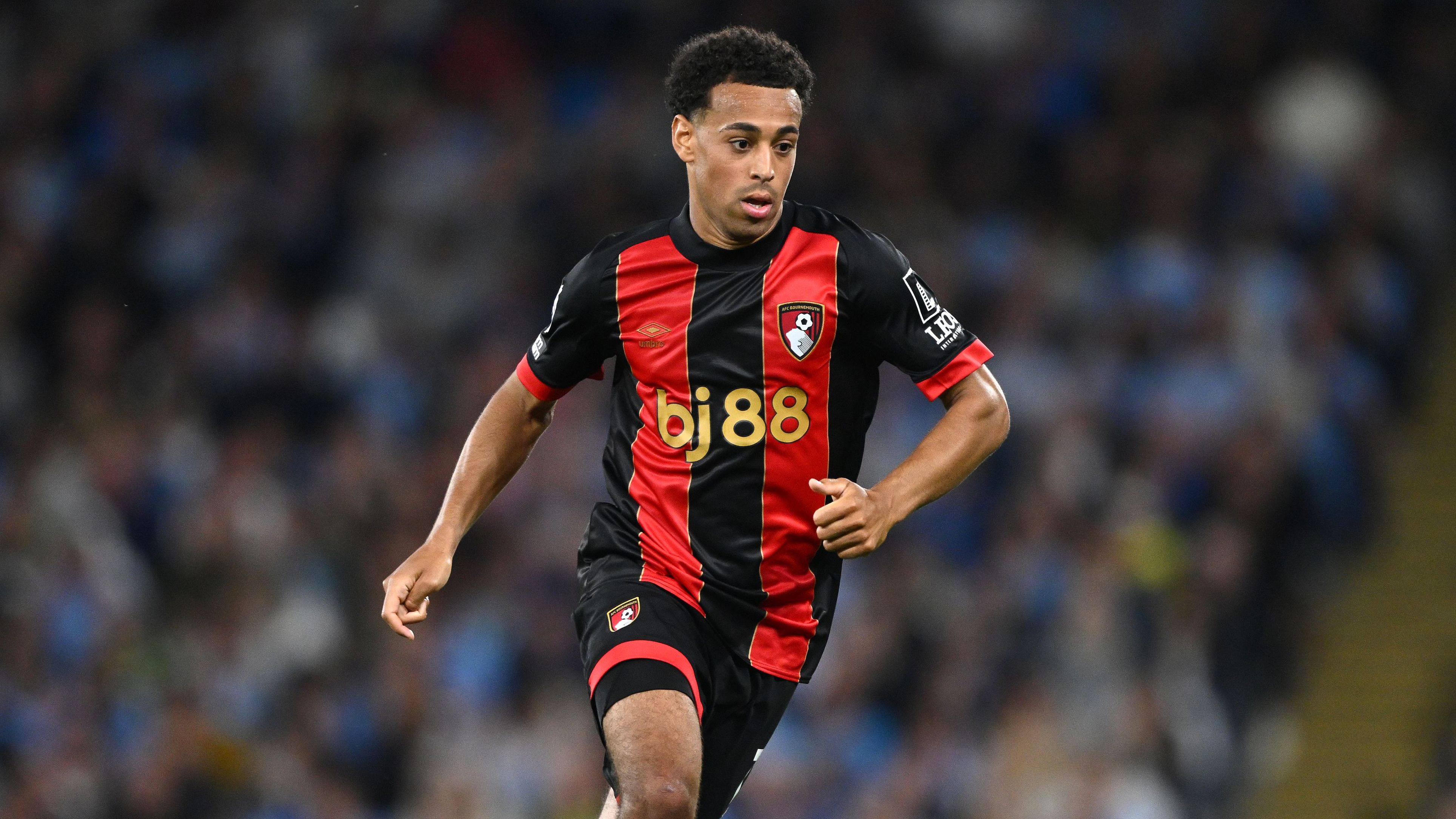 USMNT star Tyler Adams visits Chicago Bears training camp for meeting with Caleb Williams