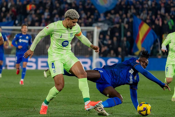 Araujo makes clear his Barcelona plans