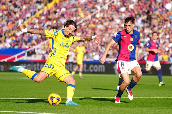 Roma alerted as Borussia Dortmund move for Wolves striker Silva