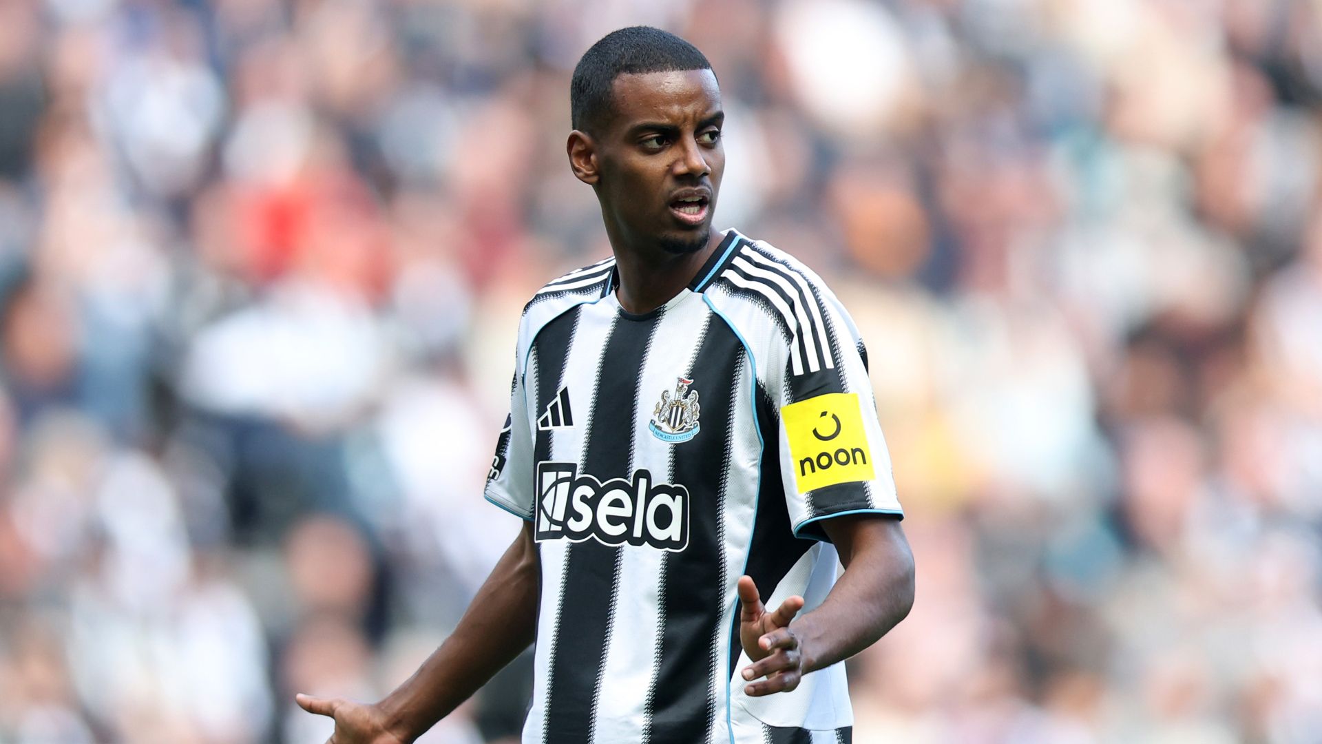 Liverpool 'don't need' Alexander Isak! Former Reds star joins Jamie Carragher in questioning move for £150m-rated striker