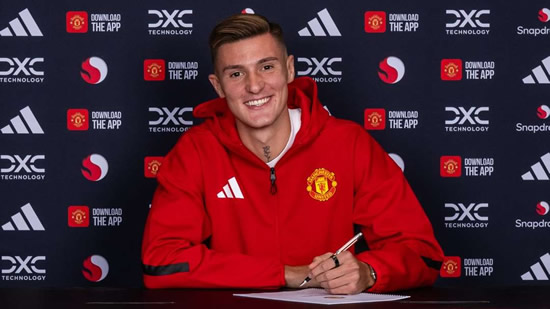 Transfer news & rumours LIVE: Man Utd complete £74m Benjamin Sesko transfer with striker signing five-year deal