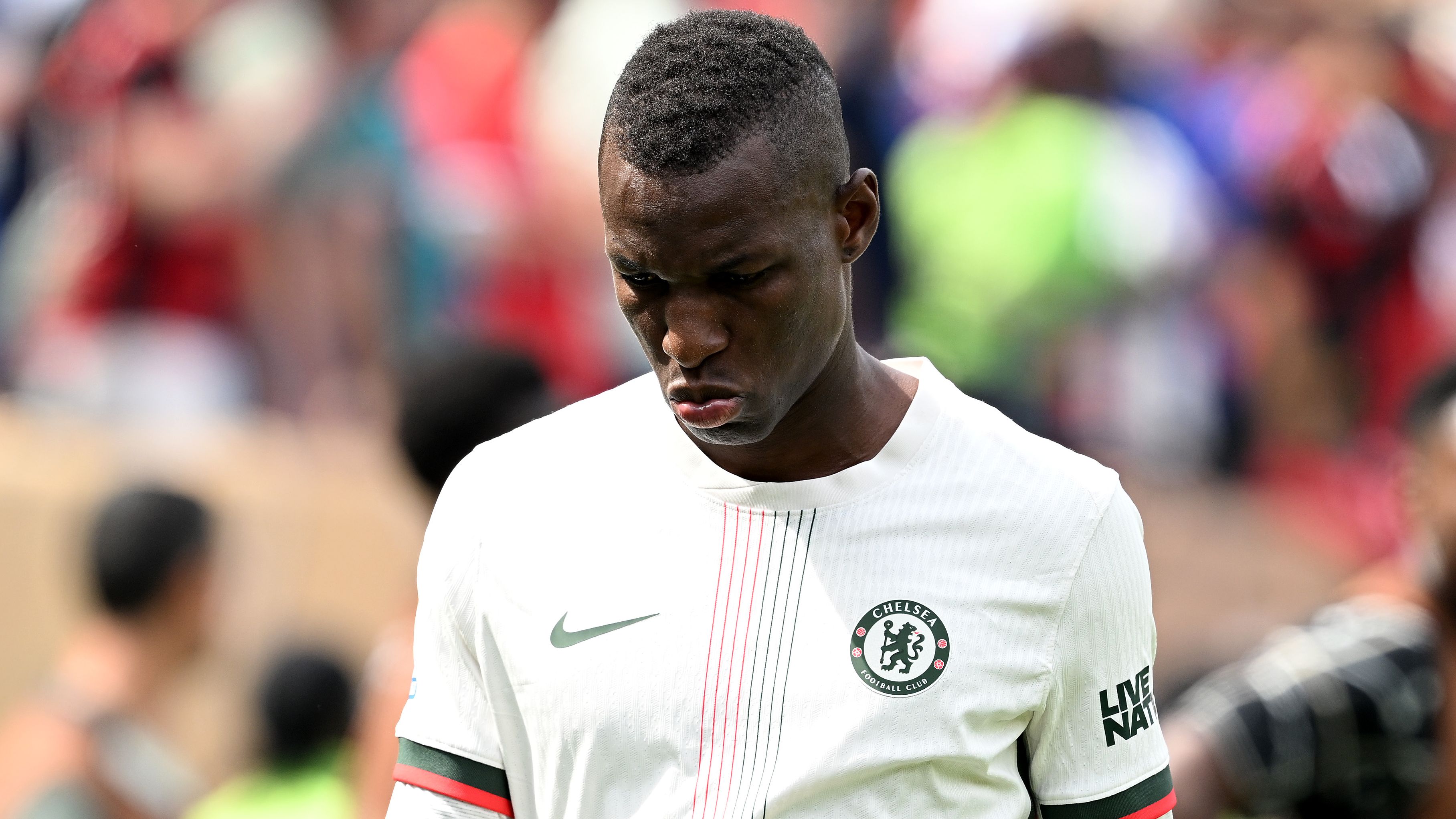 Chelsea's stance on replacing Nicolas Jackson revealed as out-of-favour striker pushes for transfer