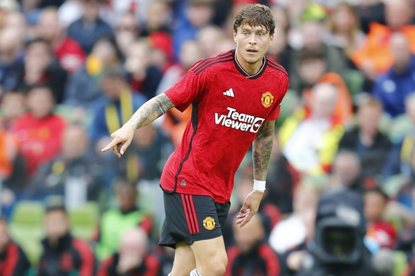 Bayer Leverkusen table contract offer to Lindelof