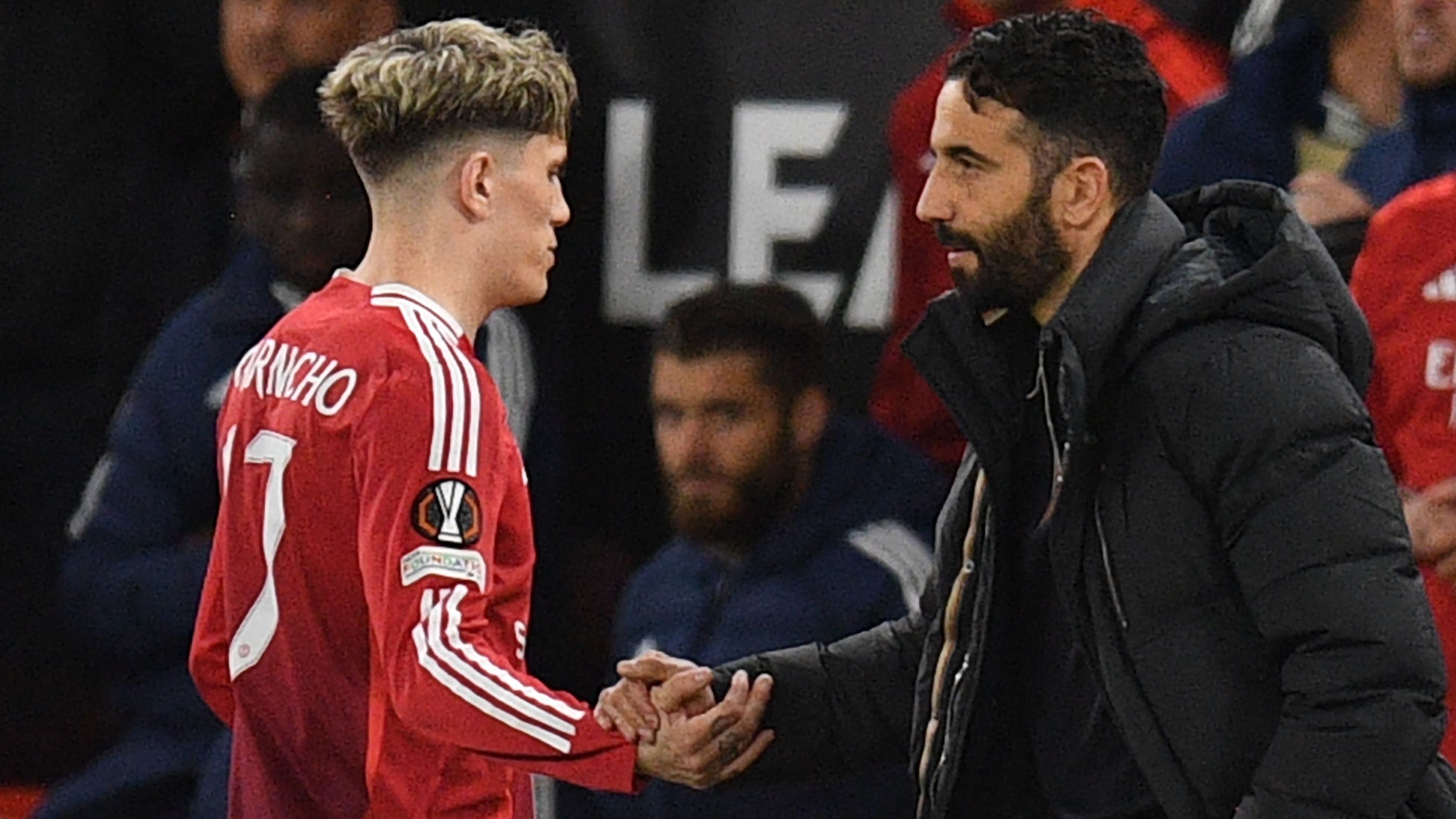 Bayern Munich to snatch Alejandro Garnacho?! Bundesliga giants attempt to hijack Chelsea transfer as Blues advance in talks with Man Utd
