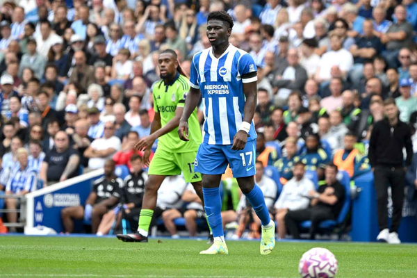 Sevilla Set Price for Man United Target as Club Seek Baleba Alternatives