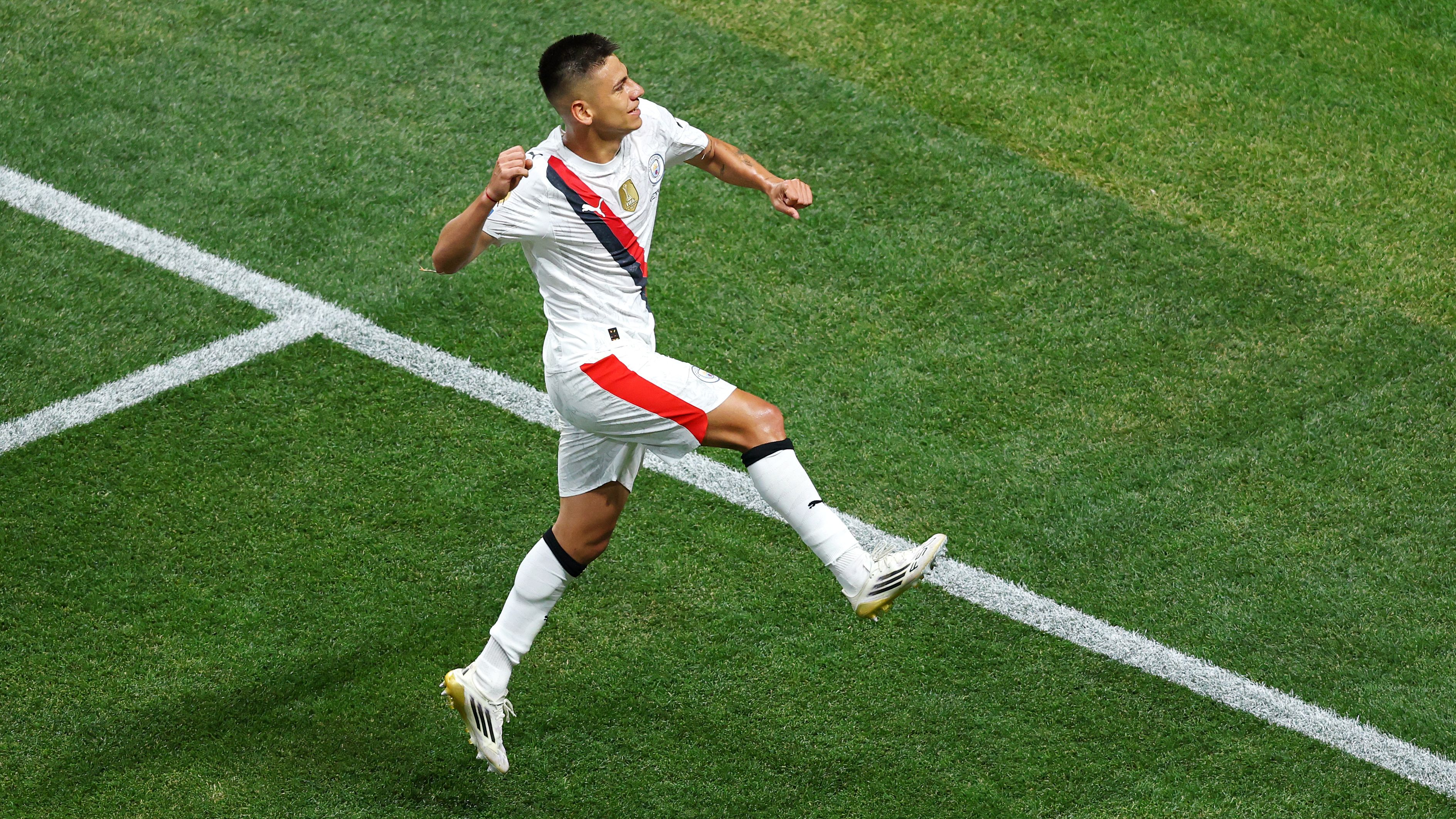 Claudio Echeverri completes Bayer Leverkusen move! Wonderkid leaves Man City for Bundesliga loan