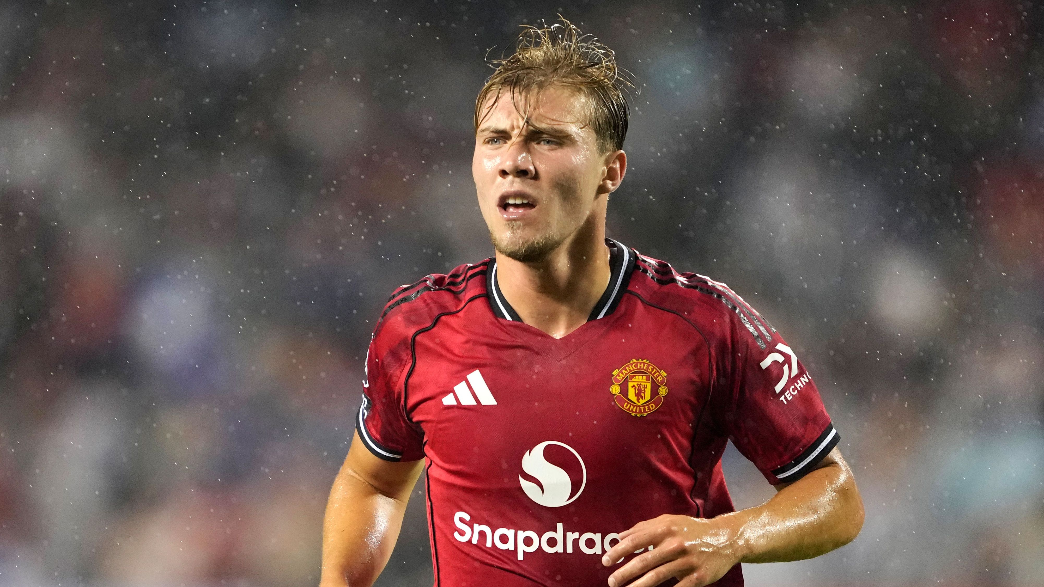 Scott McTominay calls Rasmus Hojlund to convince ex-Man Utd team-mate to join him at Napoli as Italian giants ready €45m transfer swoop
