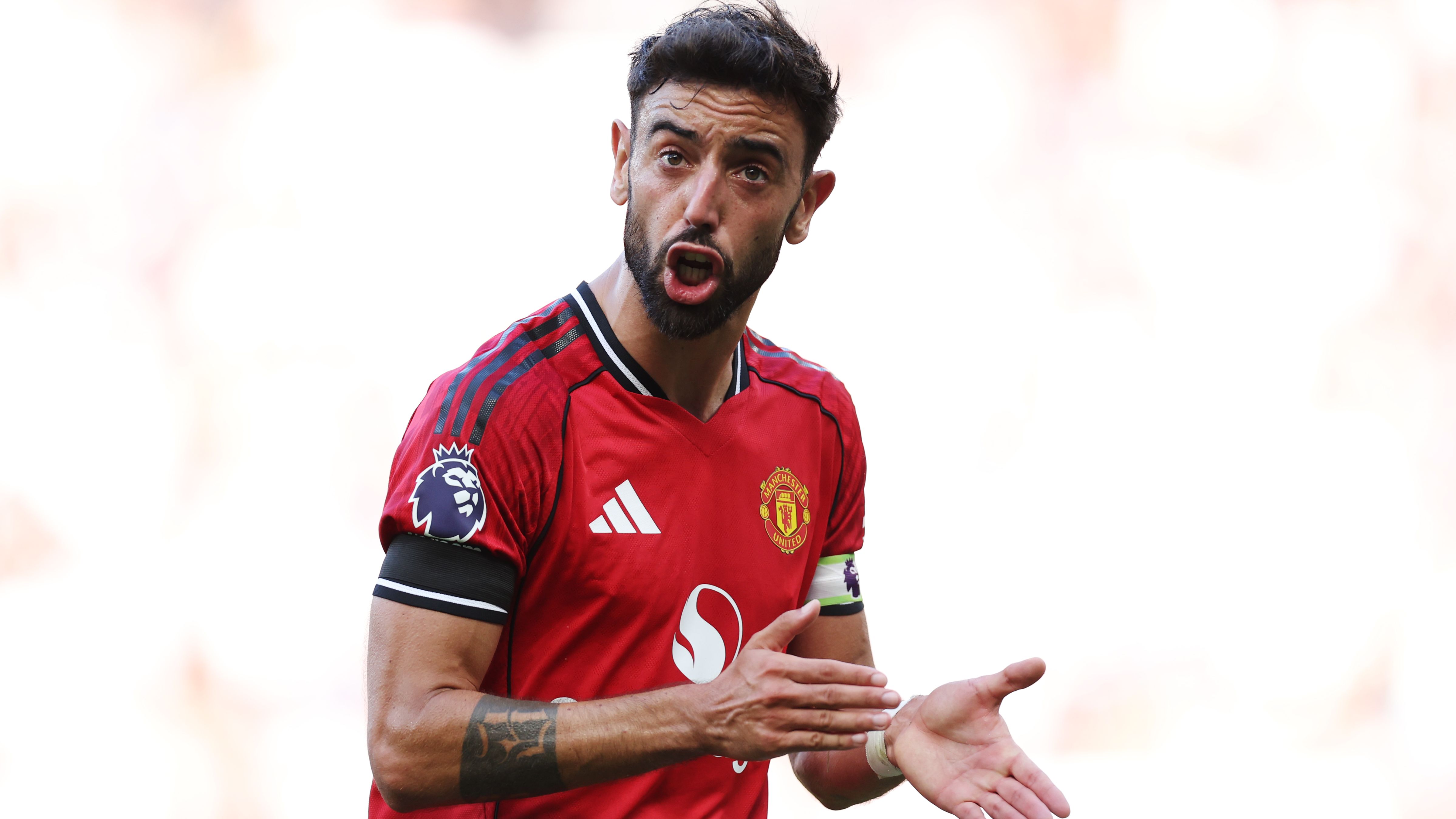 Man Utd 'baffled' by fresh Saudi interest in Bruno Fernandes amid reports of £33m-a-year contract offer