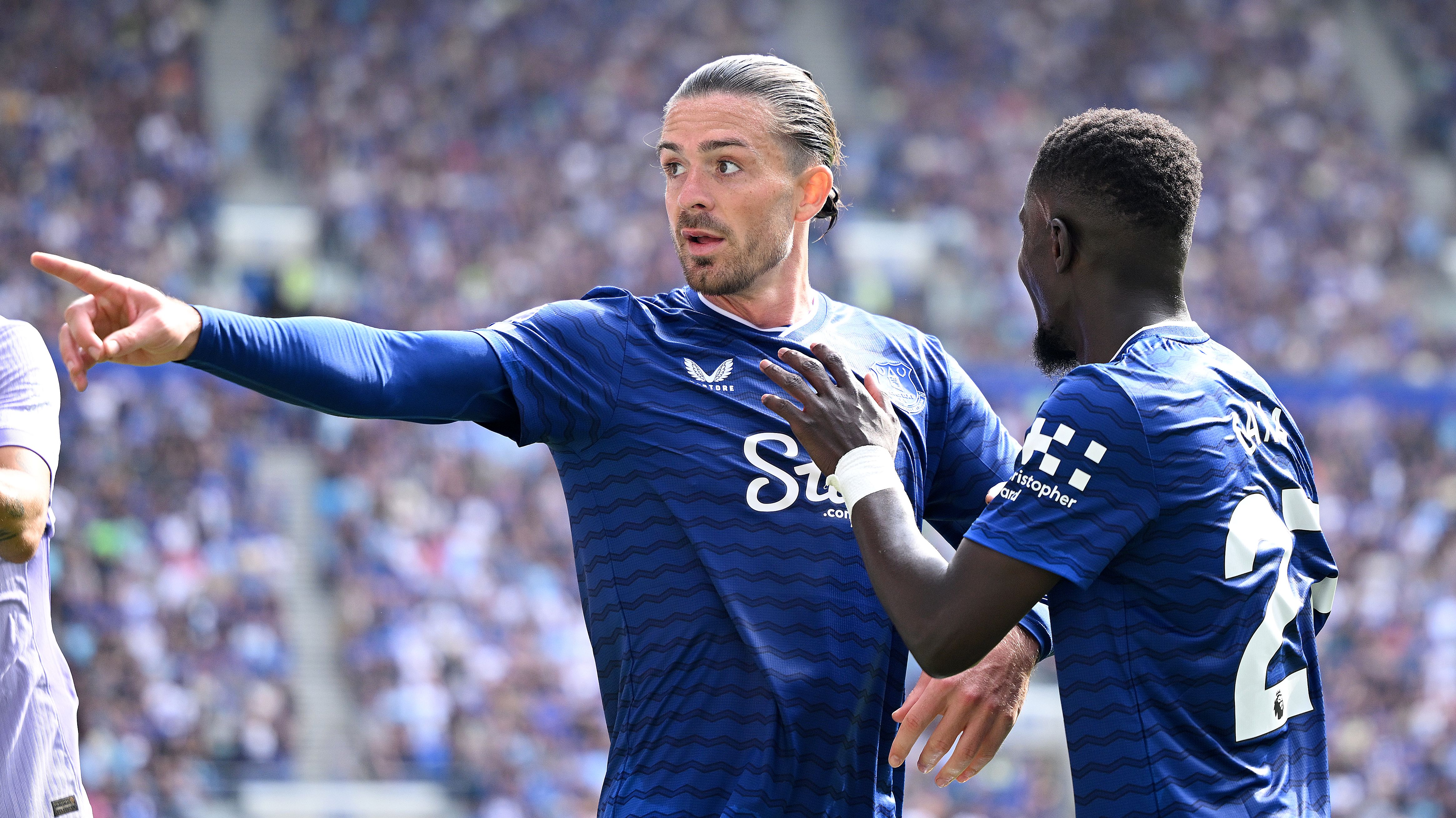 Everton announce £40m signing of Southampton winger Tyler Dibling as Toffees answer David Moyes' desperate plea for new arrivals