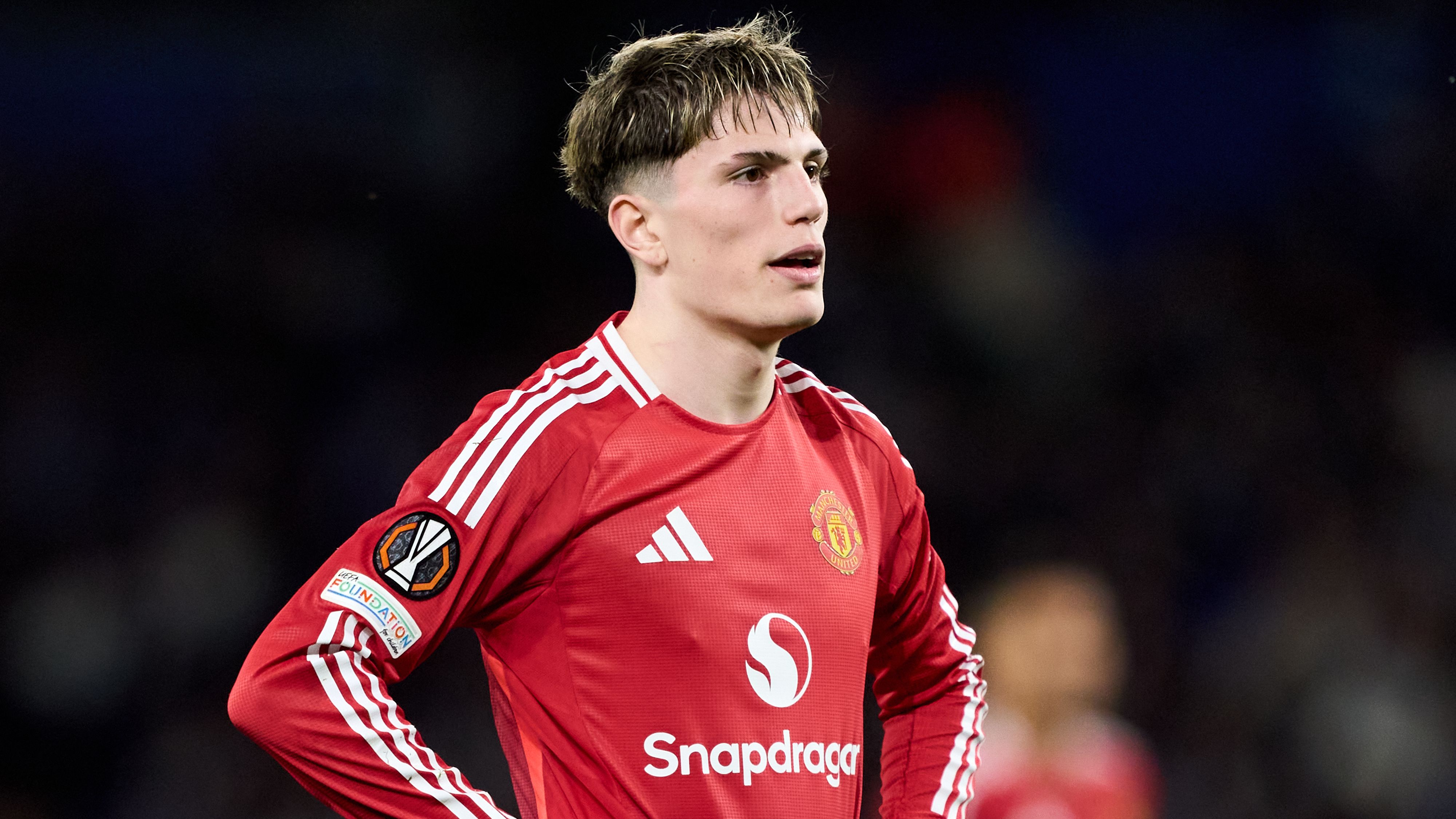 Chelsea hoping to agree bargain £25m fee with Man Utd for Alejandro Garnacho following weeks of negotiations for winger