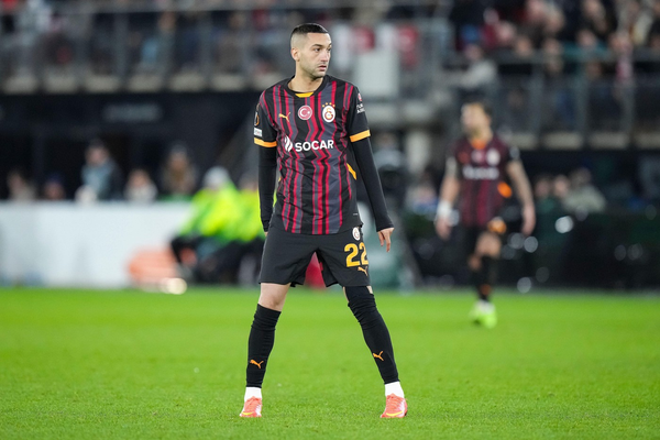 Ex-Chelsea midfielder Ziyech in Elche talks