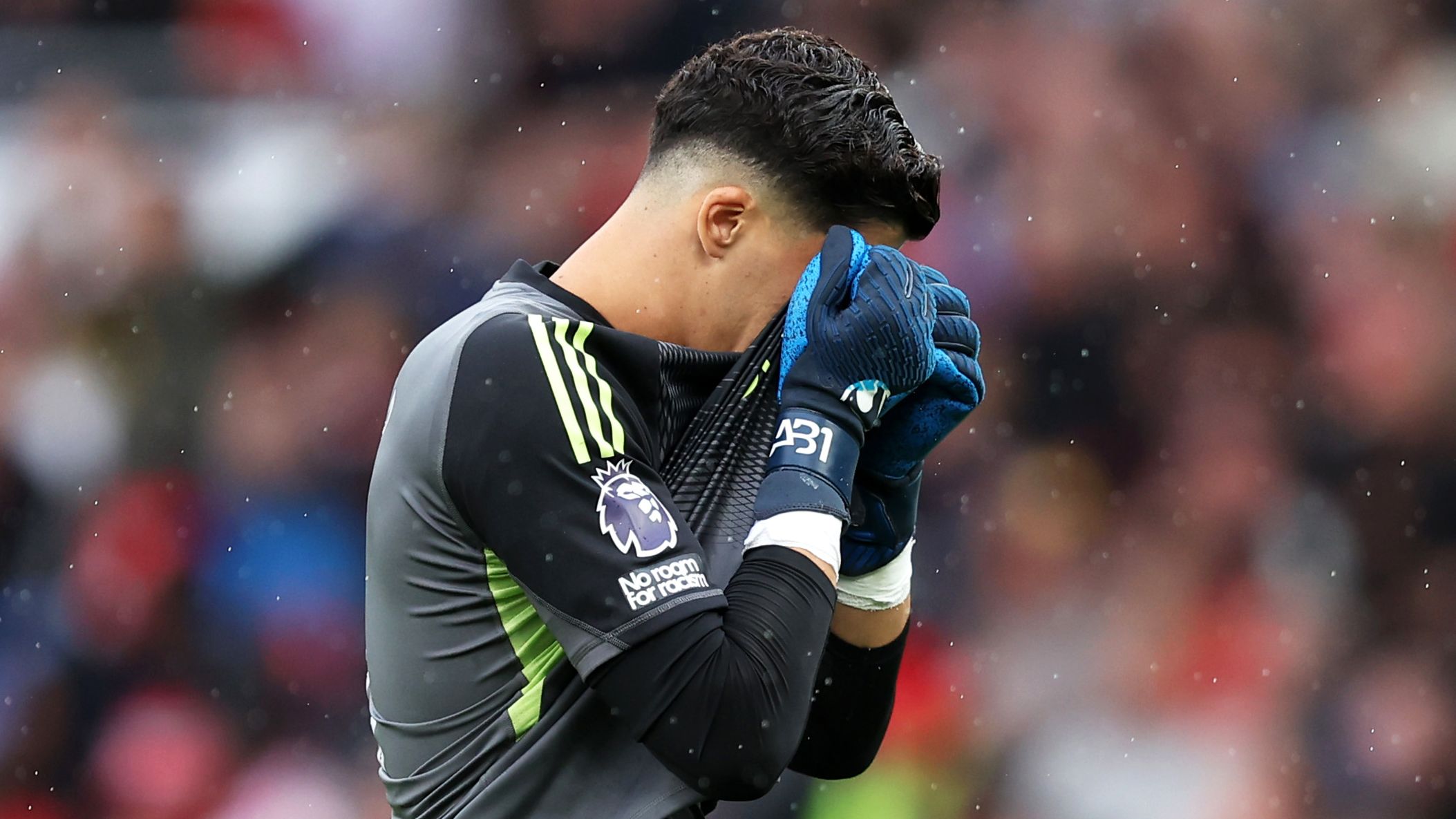 Man Utd's new No.1?! Red Devils complete Senne Lammens signing from Royal Antwerp