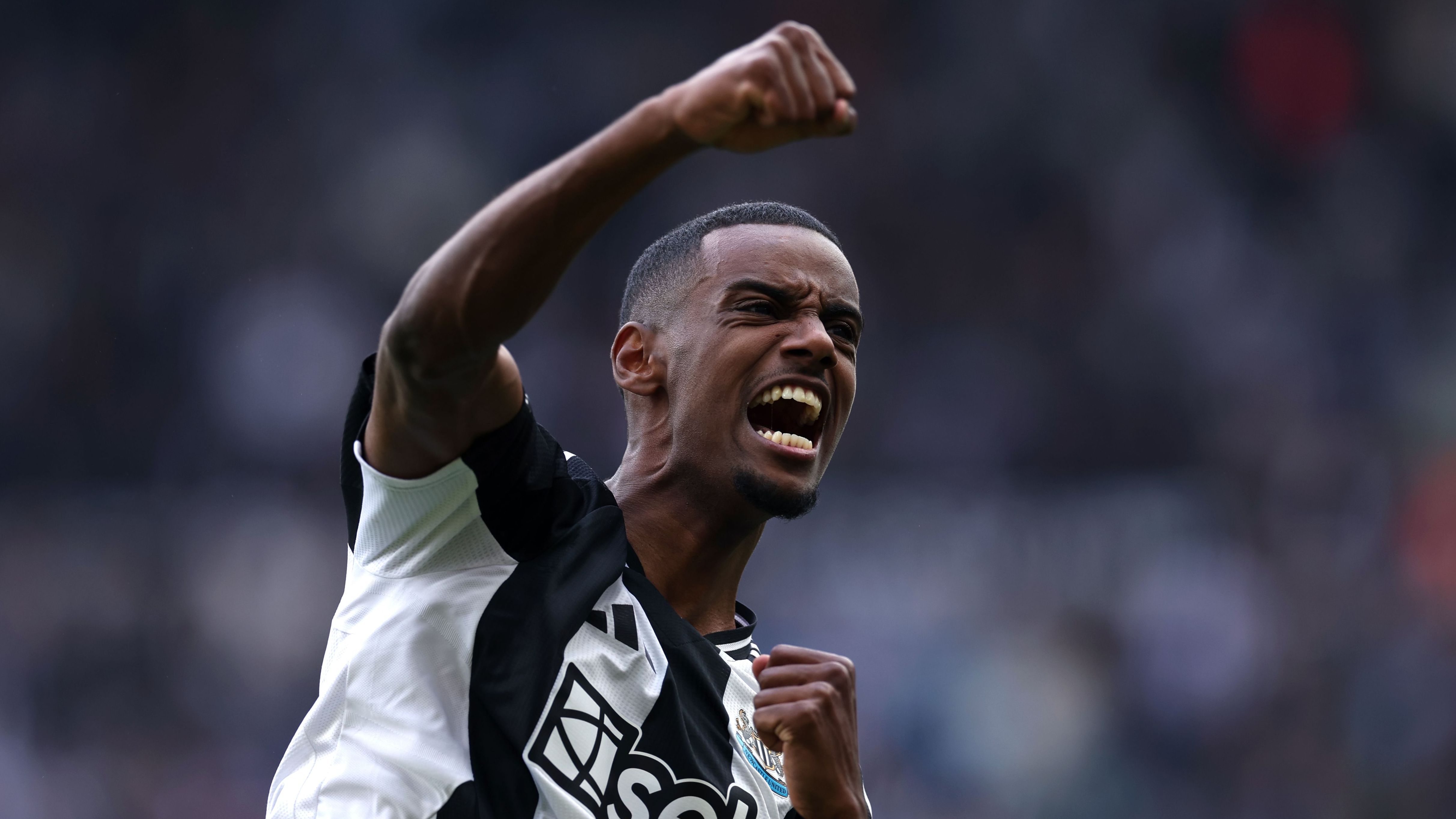 Alexander Isak's saga is finally over! Liverpool break British transfer record to sign Newcastle striker for £125m