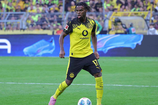 Borussia Dortmund reveal last-minute Chelsea deal for Chukwuemeka