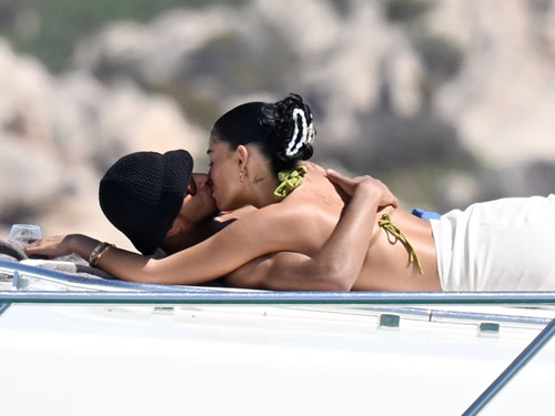 HEAVEN & BELL Jude Bellingham and bikini-clad girlfriend Ashlyn Castro can’t keep hands off each other as they kiss on superyacht