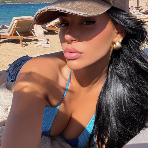 Shouldering on Topless Jude Bellingham shows off shoulder scar after surgery as Real Madrid star relaxes with girlfriend on boat